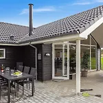 Nyaraló Luxury Pool In Marielyst - By Traum Bøtø By
