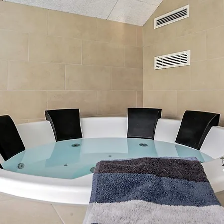 Feriehus Luxury Pool In Marielyst - By Traum *